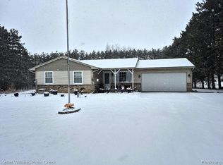 6373 Hall Rd, Dryden, MI 48428