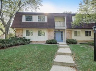 608 N Westfield Rd APT B, Madison, WI 53717