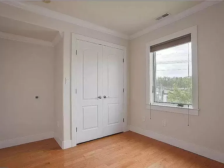 4417 Saint Davids St — Photo 16