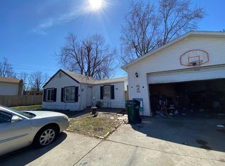 5632 Hughes Rd, Lansing, MI 48911