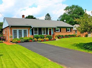 1609 Lambeth Rd, Lancaster, PA 17601