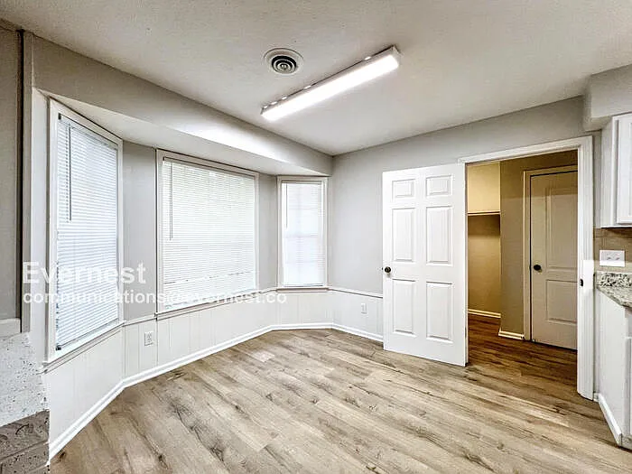 5697 Tulip Tree Dr — Photo 4