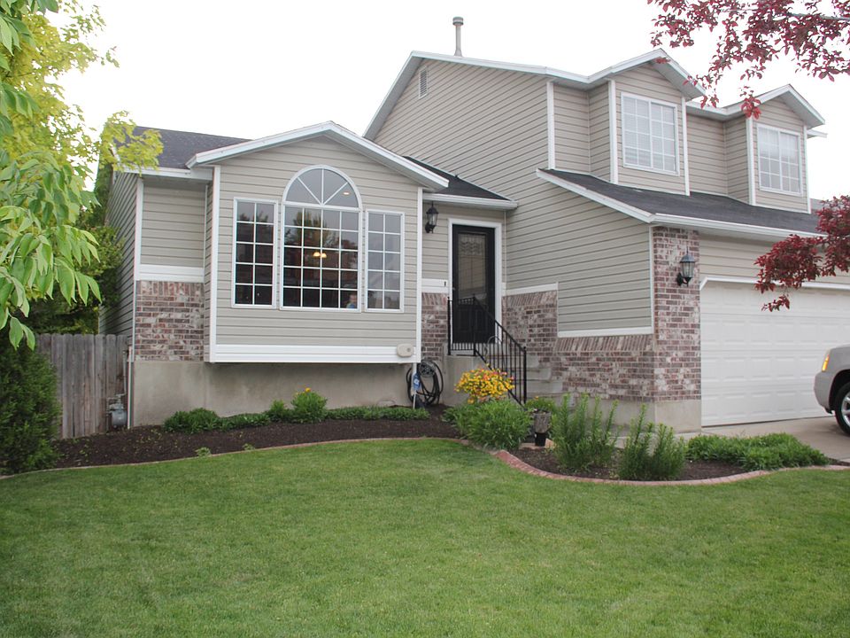 1st image of 1132 W Glen Springs Way