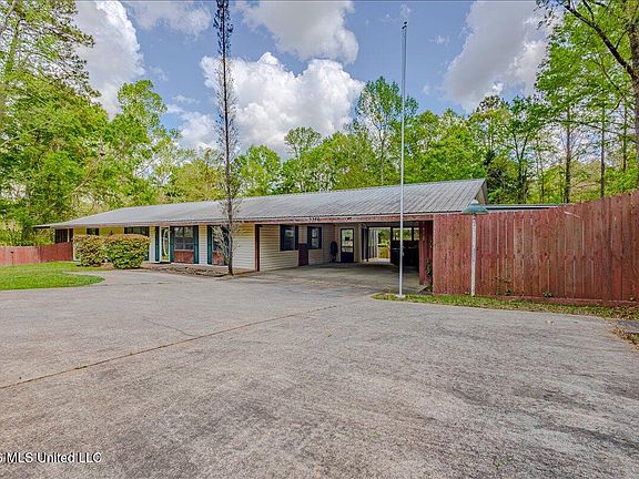 2nd image of 2253 Cleary Rd
