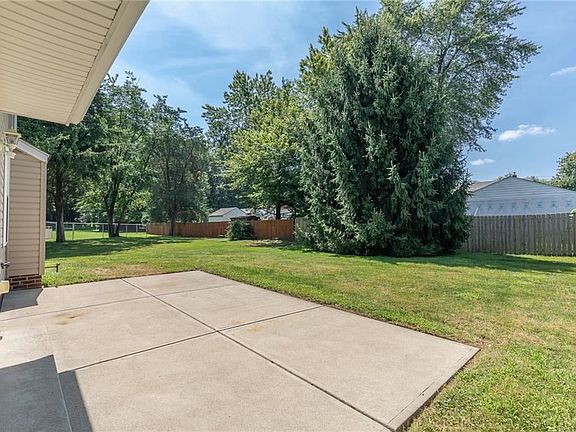 4th image of 36266 S Riverview Dr