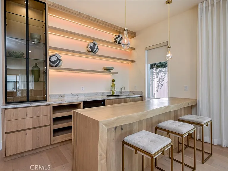 4906 Gaviota Ave — Photo 13