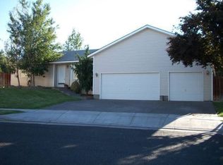 232 SE 10th Ct, Hermiston, OR 97838