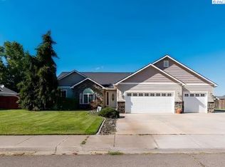 4307 Segovia Dr, Pasco, WA 99301
