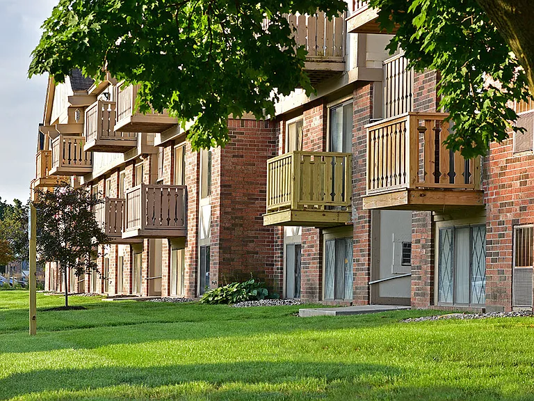 Courtyard Views
