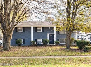8301 Gloxinia Dr, Louisville, KY 40258