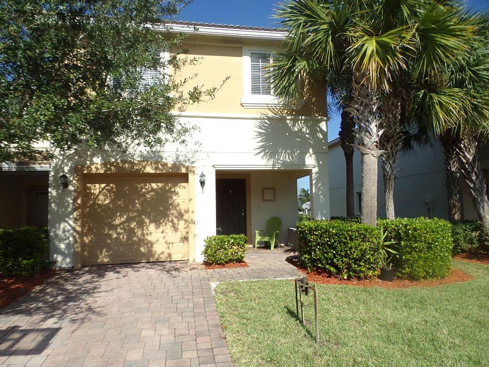 2211 SW ROCKPORT RD