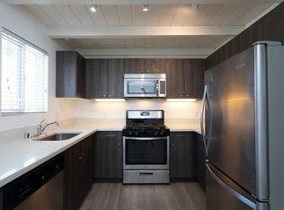 Modern Ocean Beach 1 Bed/1 Bath Apartment - Pet Friendly, 1/2 Block to Beach!, San Diego, CA 92107