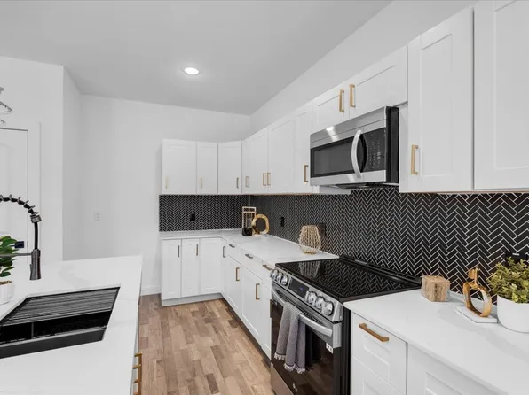 1323 S Montgomery St, Sherman, TX 75090