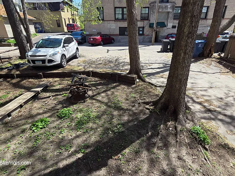 3141 Aldrich Ave S — Photo 16