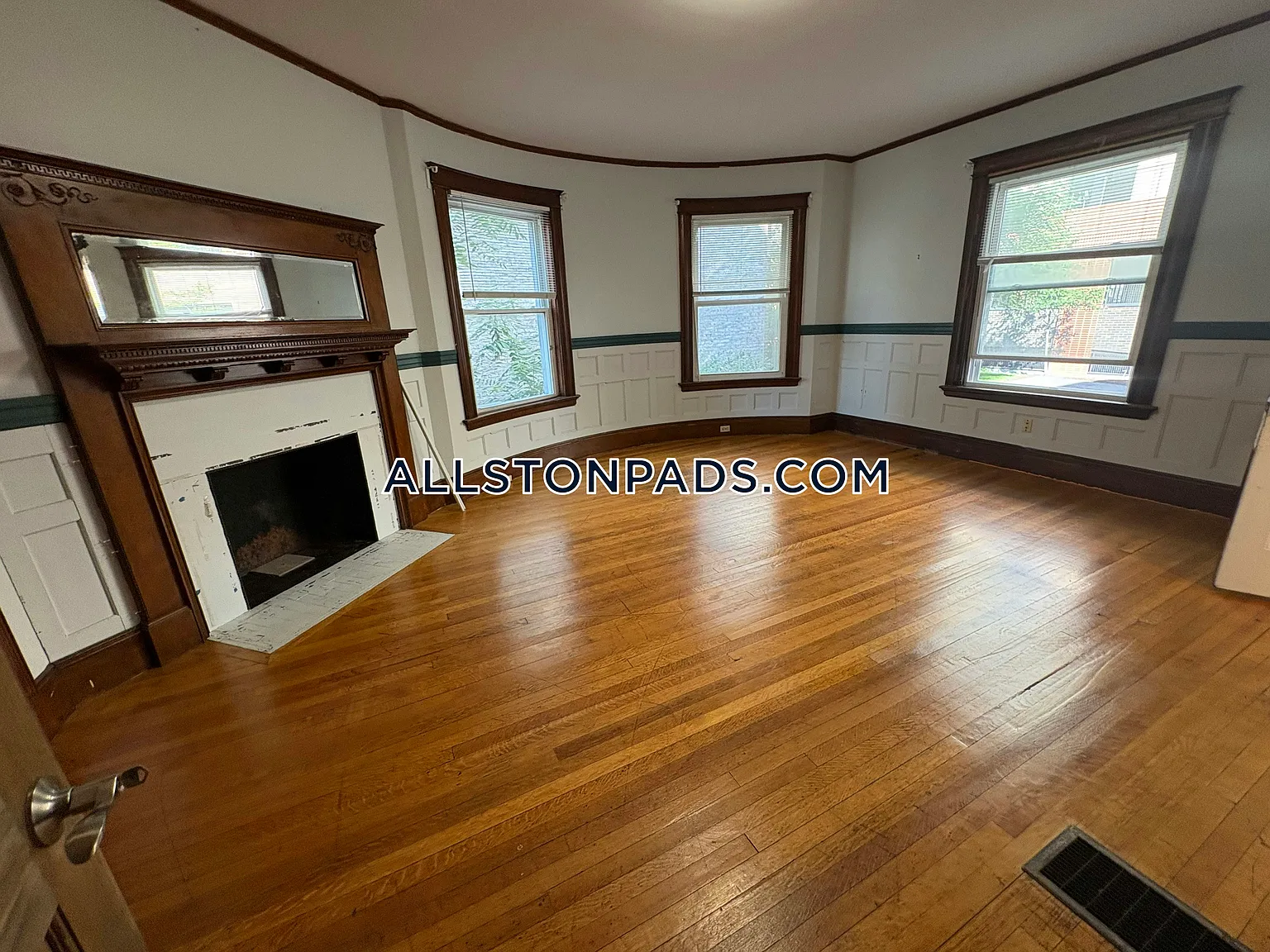 5 bed, $5,000 — Photo 4