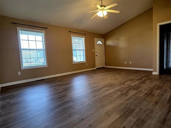 3rd image of 1209 Huron Way