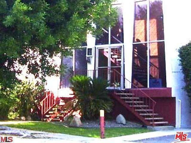 1st image of 1334 S Carmelina Ave APT 9