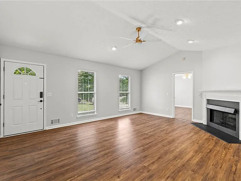 6360 Mountain View Trl — Photo 6