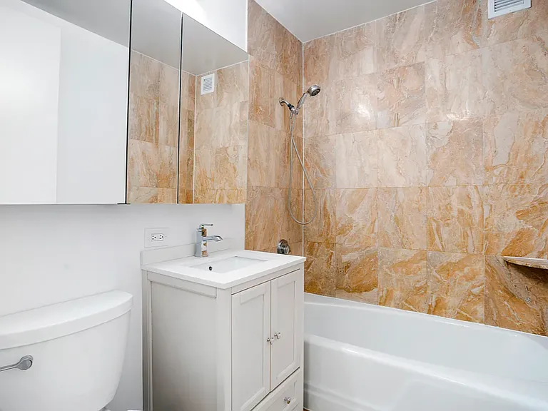 201 W 72nd St #3F — Photo 10