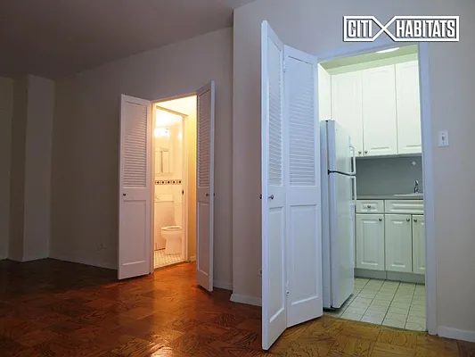 Rented by Citi Habitats | media 19