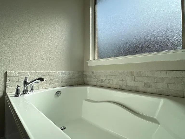 1910 Crescent Pl #1118 — Photo 14