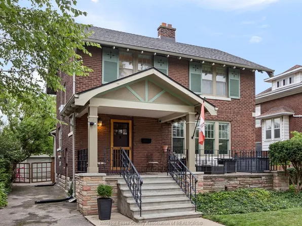1528 Victoria Ave, Windsor, ON N8X 1P5