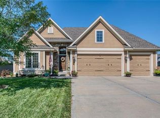 8818 N Agnes Ave, Kansas City, MO 64156