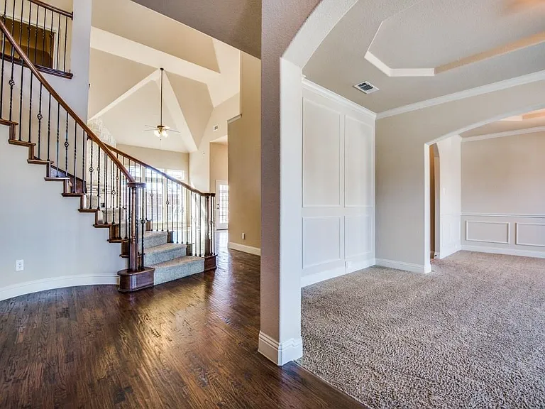 2150 Nocona Dr — Photo 3