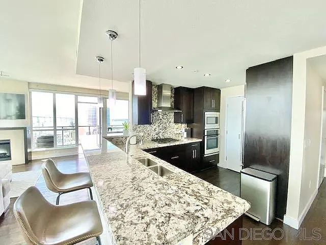 325 7th Ave #2102 — Photo 19