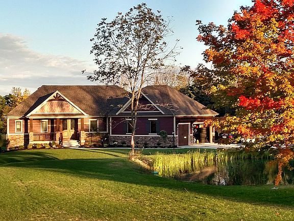 3rd image of 8044 Carter Dr
