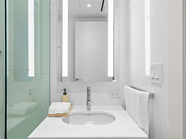 300 Biscayne Boulevard Way #2601E — Photo 53