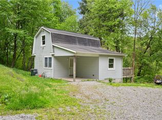 1620 Clark Ln, Natrona Heights, PA 15065