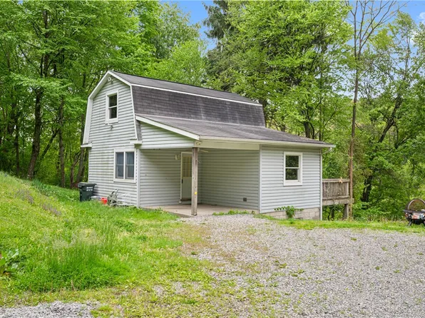 1620 Clark Ln, Natrona Heights, PA 15065