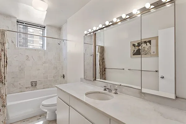 Sold by Corcoran | media 22