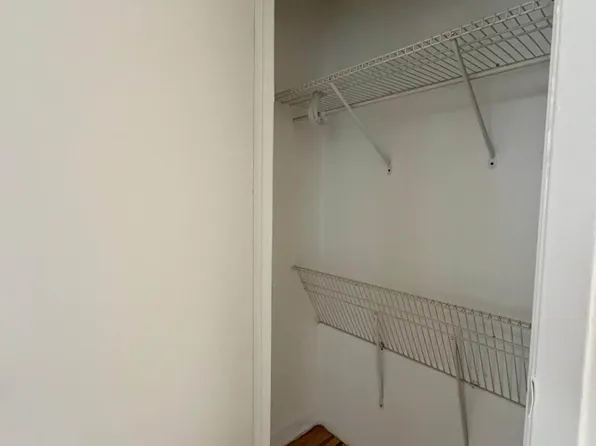 919 Park Place image 10 of 12