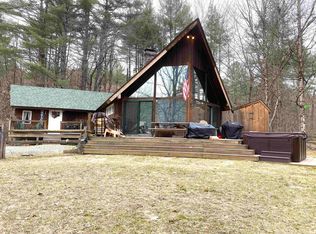 42 Pine Ln, Jamaica, VT 05343