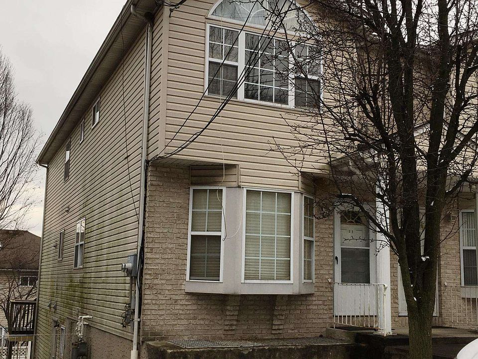 1st image of 22 Natalie Ct