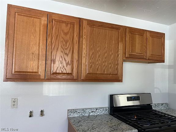 3rd image of 18079 Blandford Rd