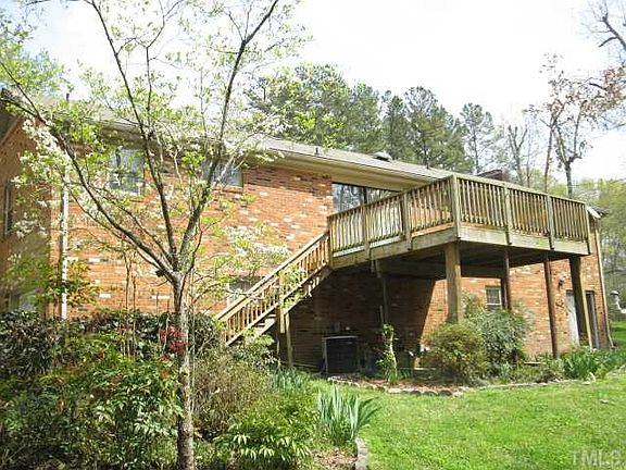 3rd image of 2327 Orangewood Dr