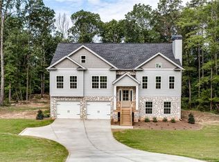 280 Talon Dr SE, Rydal, GA 30171