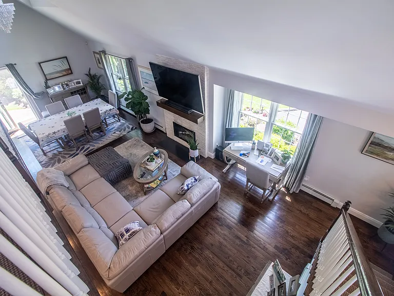 10 Juniper Ln — Photo 12