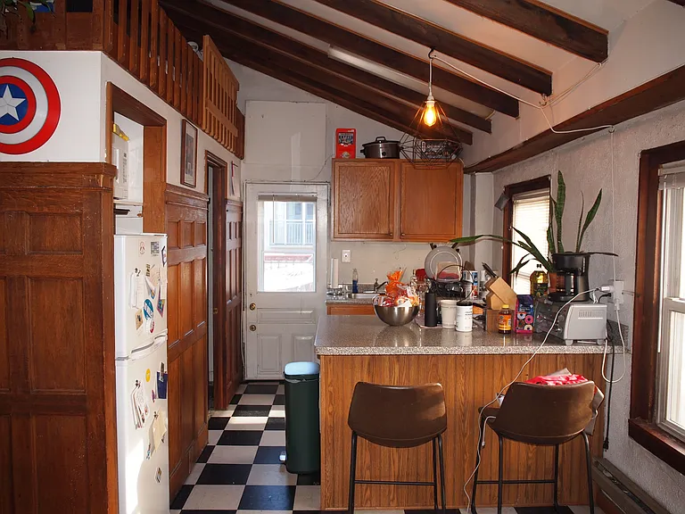 1625 Wallace St #3R — Photo 11