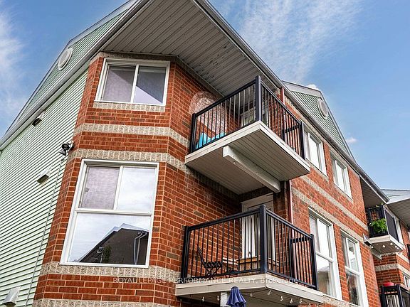 2nd image of 6 Omeara St #3