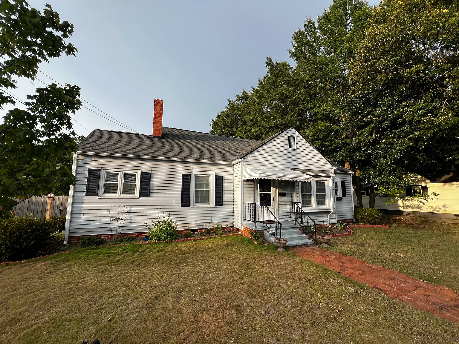 2 bed, 1250 sqft, $1,500 — Photo 1