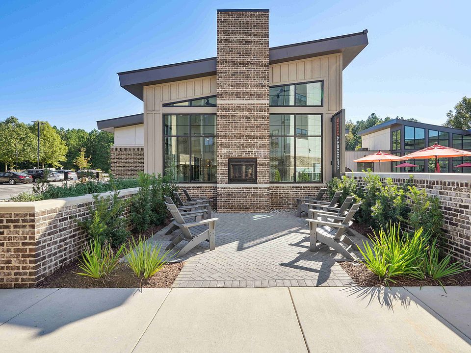 Building Photo 5