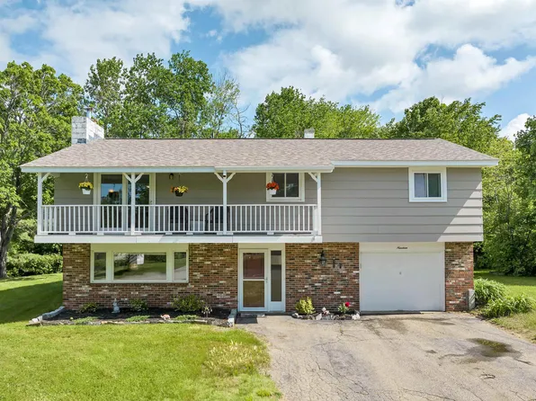 19 Perkins Drive, Laconia, NH 03246