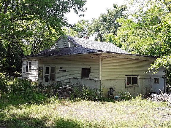 5th image of 37 Griffith Dr