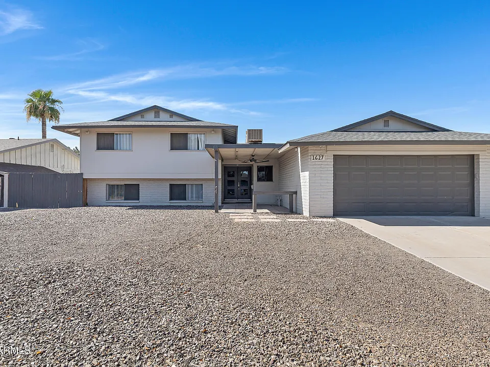 1627 E Fremont Dr