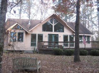 111 Lakeview Rd, Eastover, SC 29044
