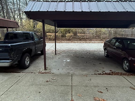 2nd image of 37043 E Aragona Dr